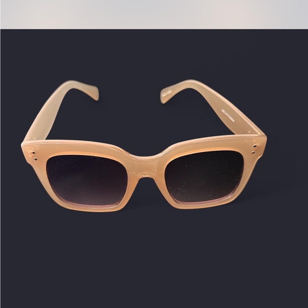 100% UV Protection Sunglasses in Peach